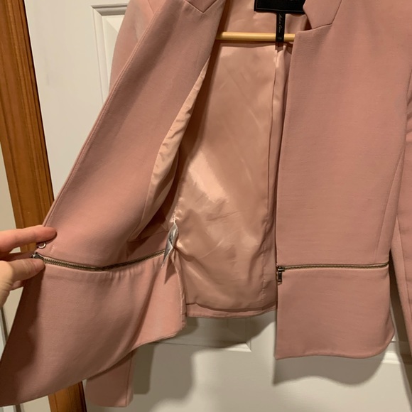 Blush pink BCBGMAXAZRIA blazer - Picture 5 of 5